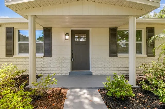 1102 E Lambright Street, TAMPA