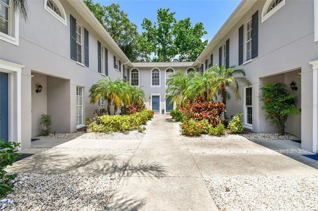 3205 W De Leon Street F, TAMPA