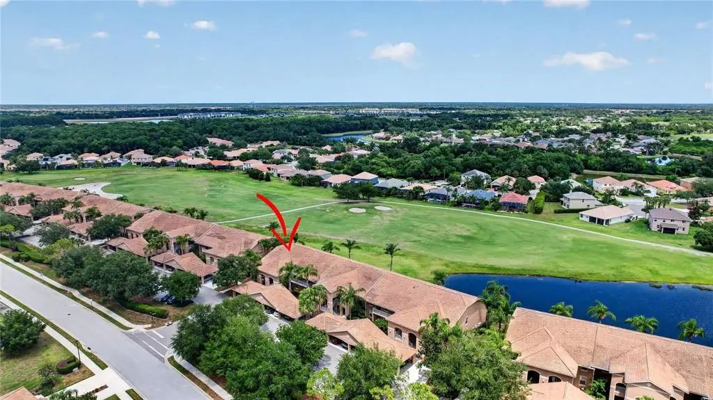 915 Fairwaycove Lane 101, BRADENTON