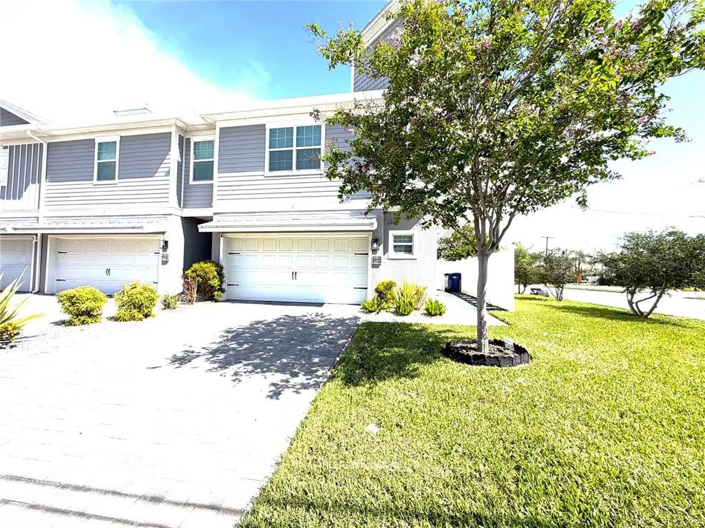 4201 W Gray Street 1, TAMPA