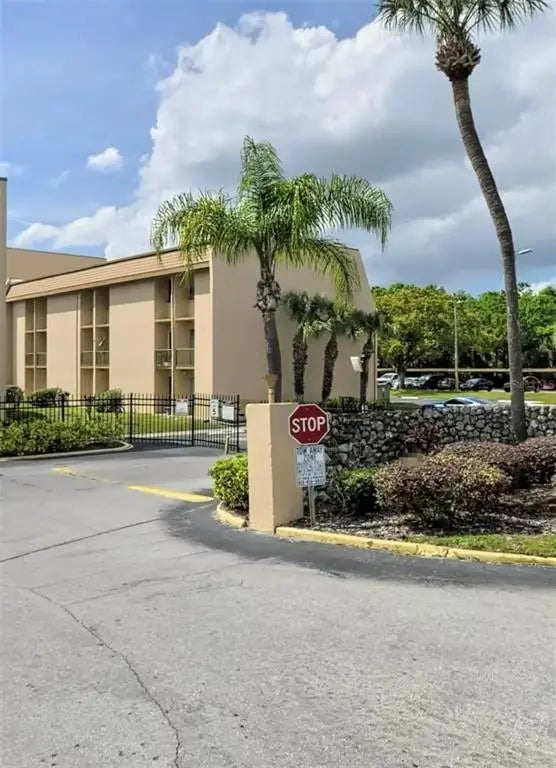 5820 N Church Avenue 348, TAMPA