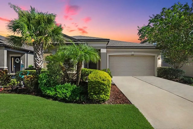 6489 Dutton Drive, WESLEY CHAPEL