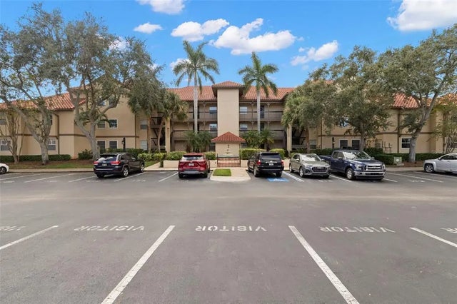 2400 Feather Sound Drive 636, CLEARWATER