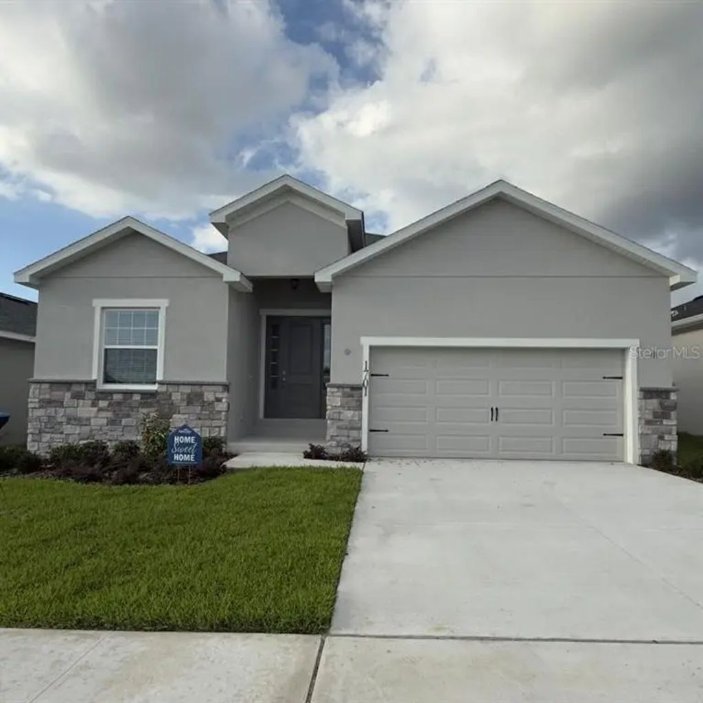 1701 Astrid Road, DAVENPORT