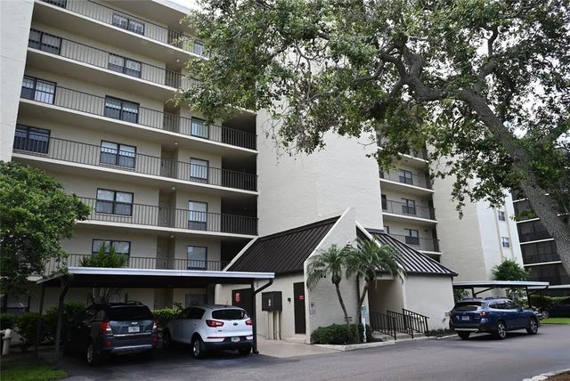 2700 Cove Cay Drive 2d, CLEARWATER