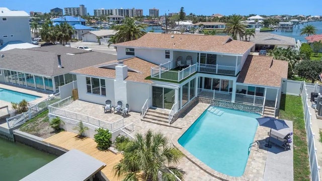 451 Palm Island Ne, CLEARWATER BEACH