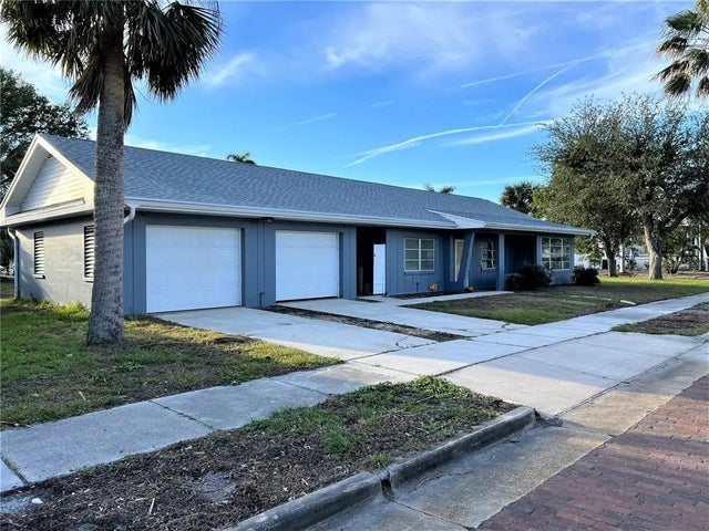 627 Palm Avenue, PUNTA GORDA