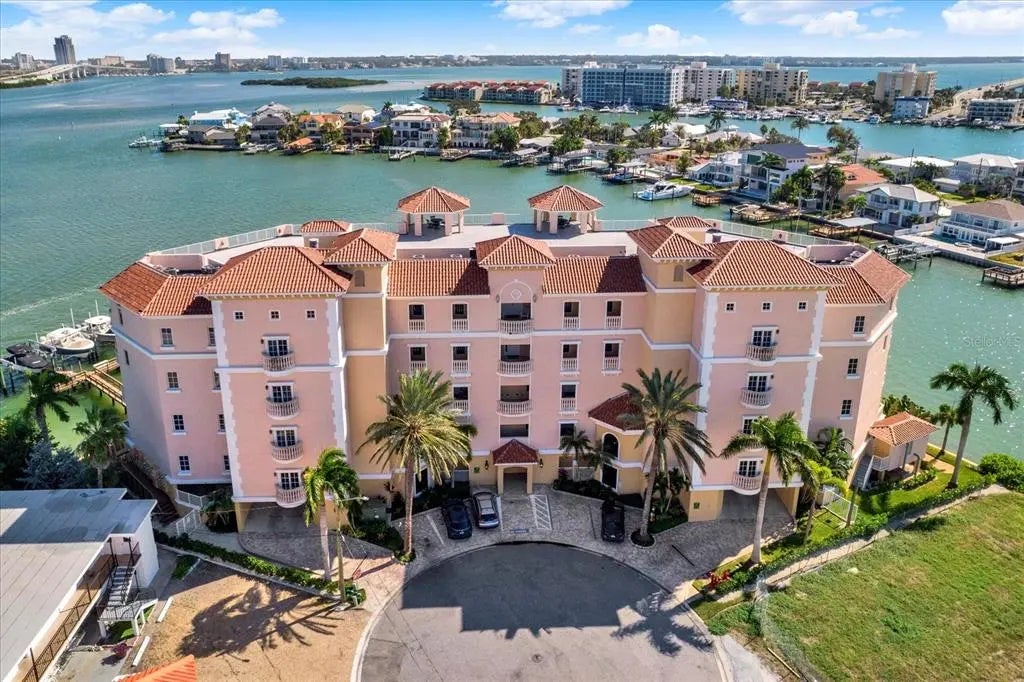 205 Brightwater Drive 101, CLEARWATER BEACH