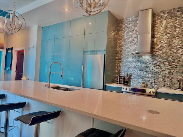 1238 E Kennedy Boulevard 1001, TAMPA