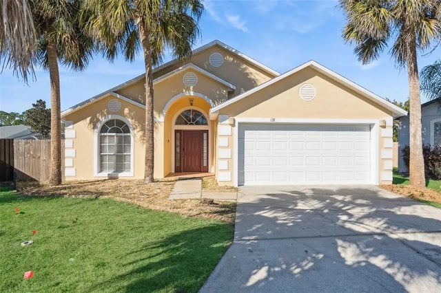 127 Westport Lane, DAVENPORT