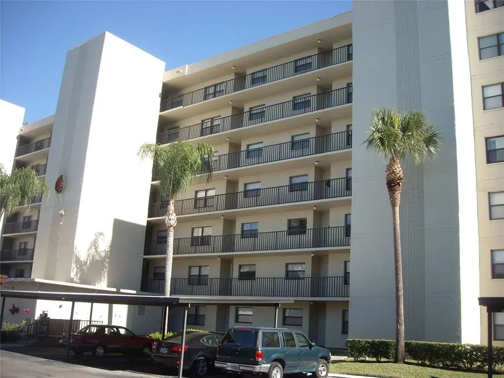 800 Cove Cay Drive 3f, CLEARWATER