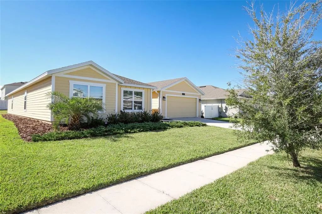 5325 Red Coral Circle, MOUNT DORA