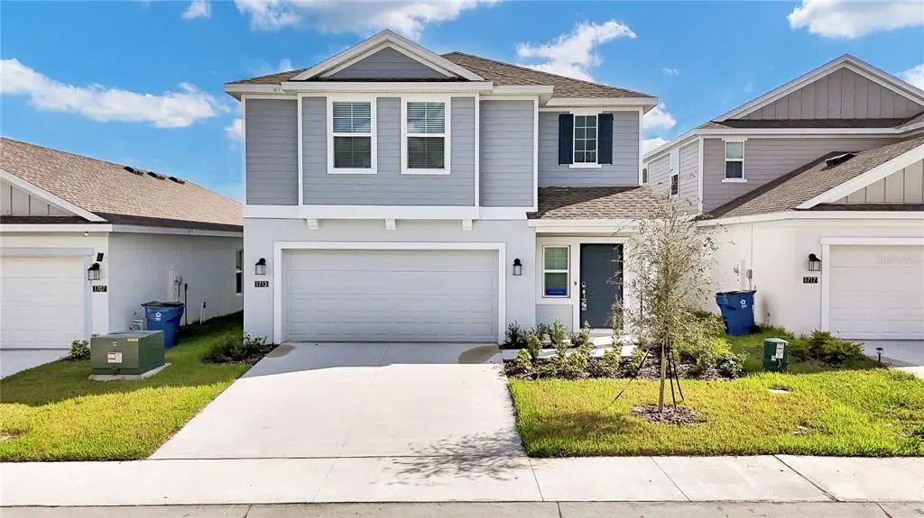 1713 White Water Court, DAVENPORT