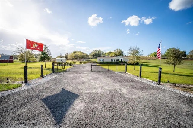 8013 Sergeant Pepper Dr, HOWEY IN THE HILLS