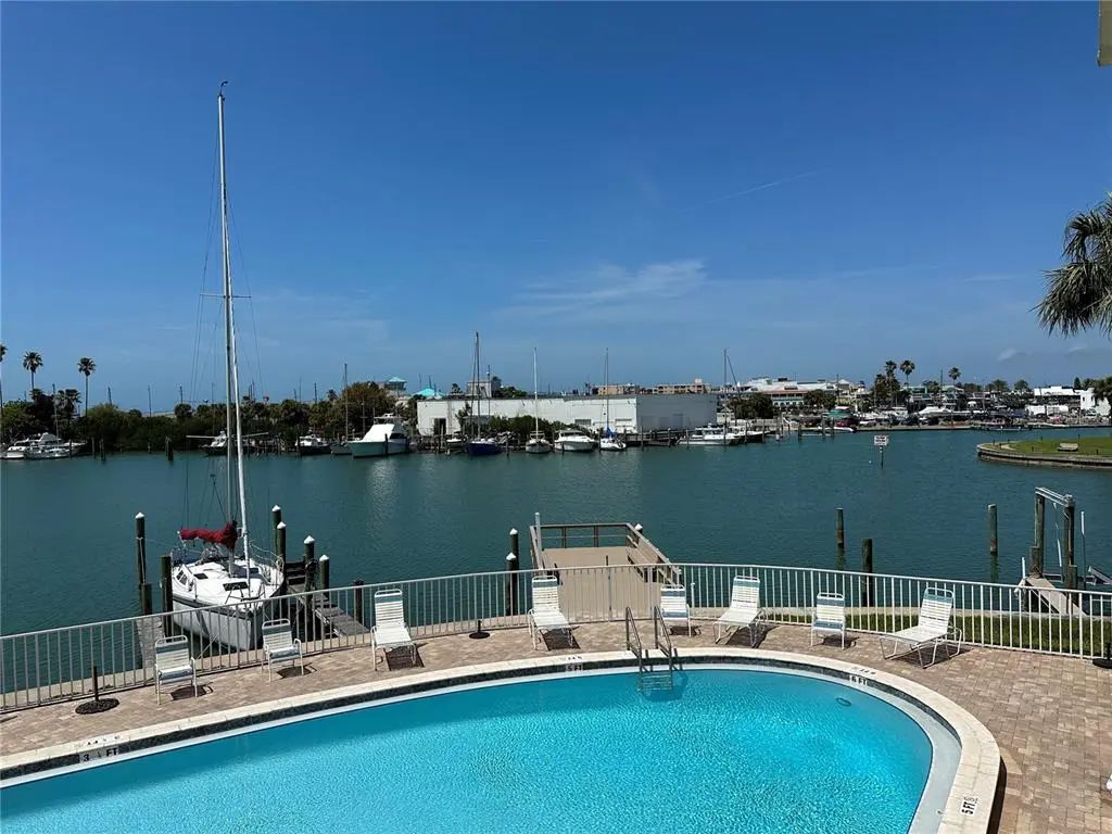 12500 Capri Cir N 401, TREASURE ISLAND