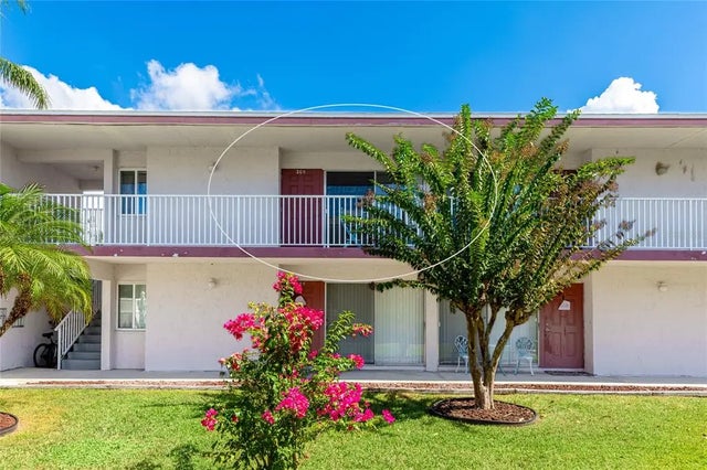 2924 Clark Road 205, SARASOTA