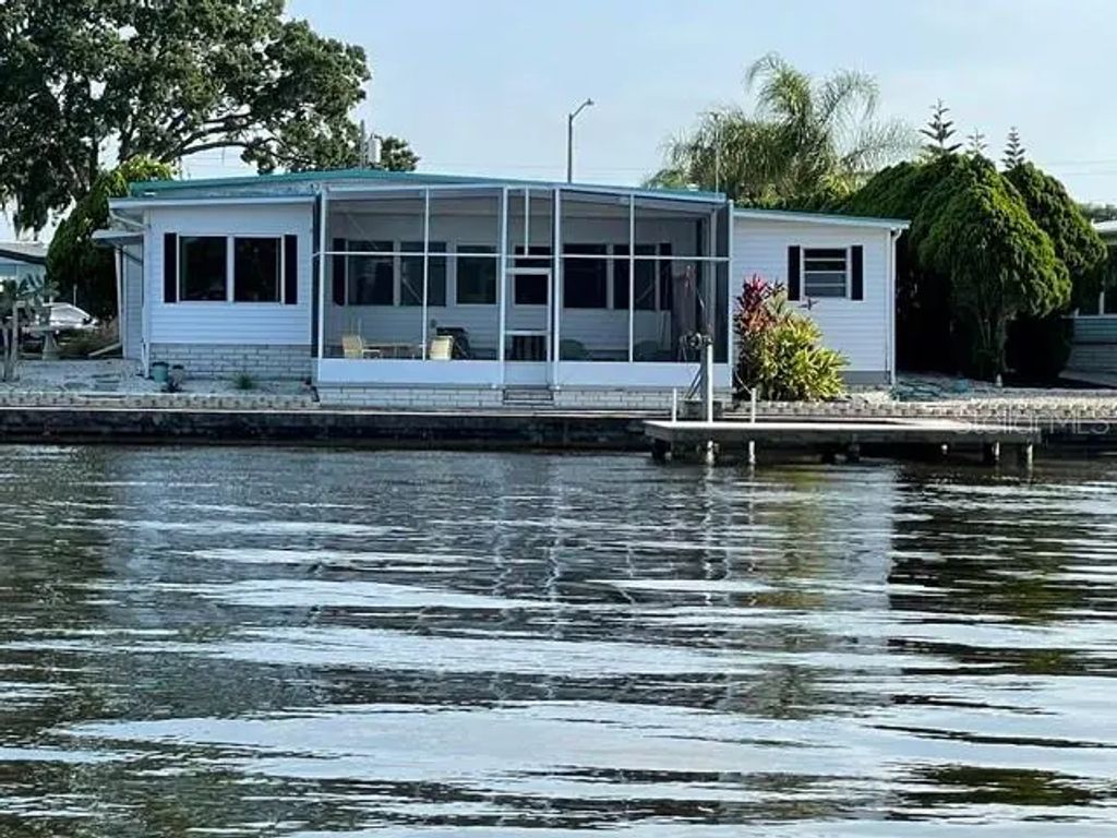 271 Colonial Boulevard 11, PALM HARBOR