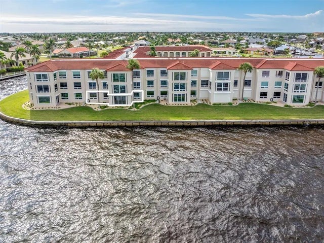 1 Colony Point Drive A8, PUNTA GORDA