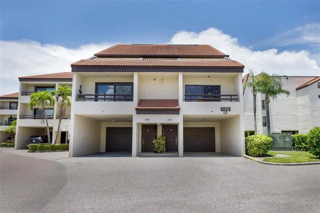 120 1st Street E 110, TIERRA VERDE