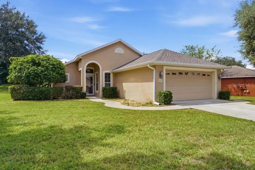 81 Golfview Circle, UMATILLA