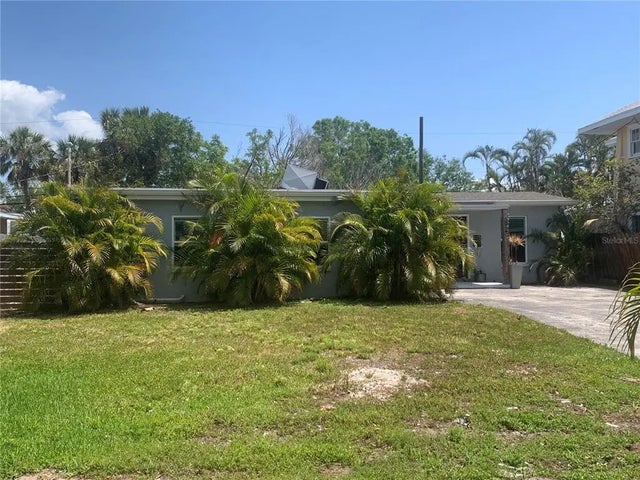 3927 Huntington Street Ne, ST PETERSBURG