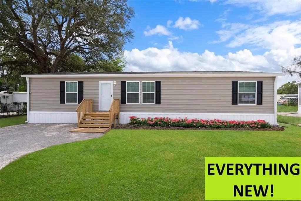 16092 Naples Street, BROOKSVILLE