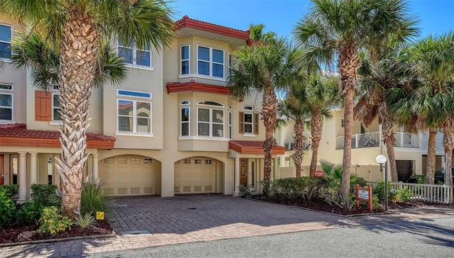221 17th Street N, BRADENTON BEACH