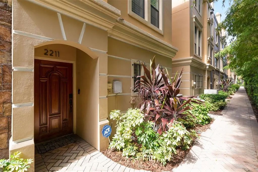 2211 Soho Bay Court, TAMPA