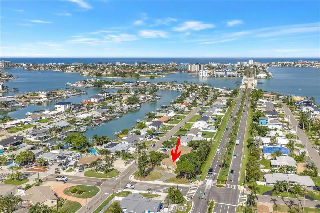 7901 Causeway Boulevard S, ST PETERSBURG