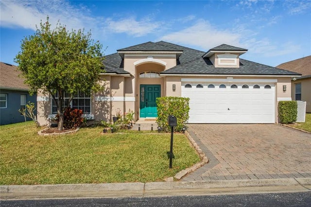 611 Old Bridge Circle, DAVENPORT