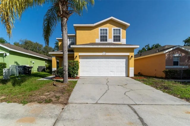 1129 Royal Ridge Drive, DAVENPORT