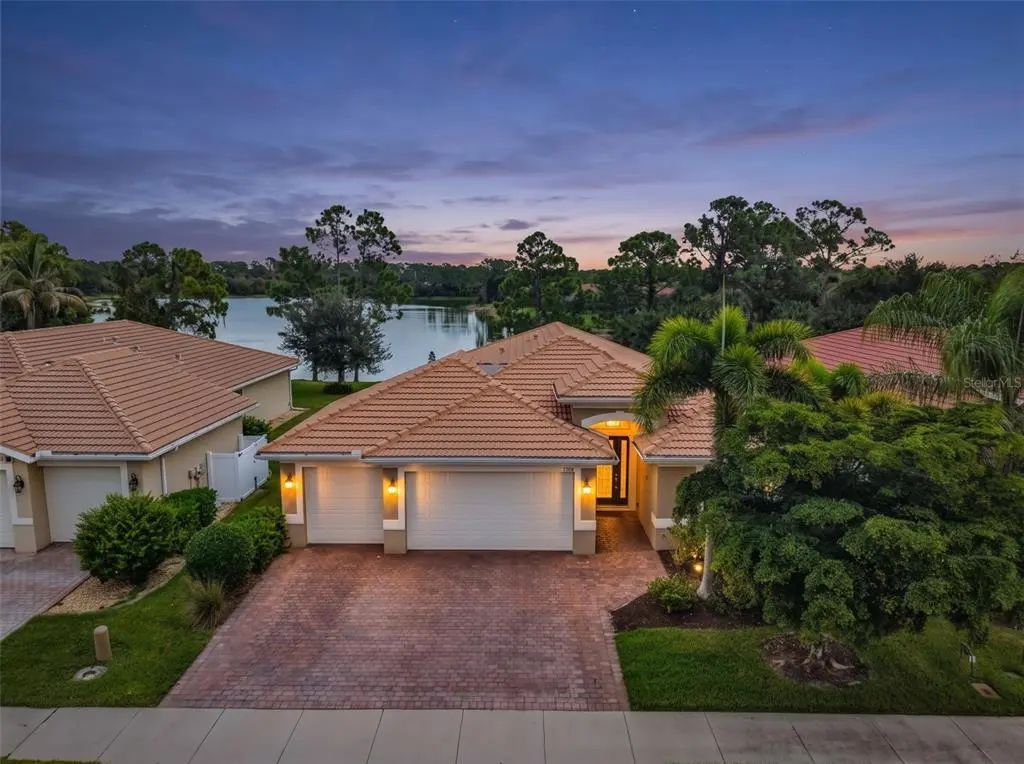 19064 Billfish Avenue, VENICE