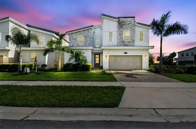 8844 Cruden Bay Court, DAVENPORT