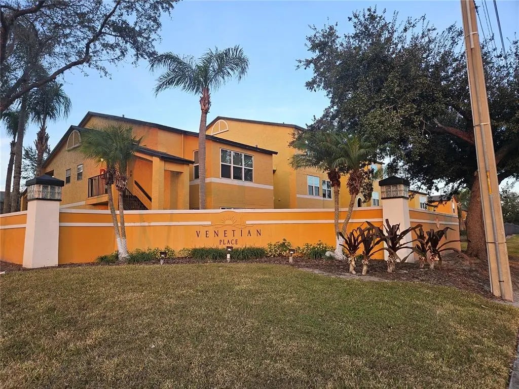 Photo of Listing #O6399255