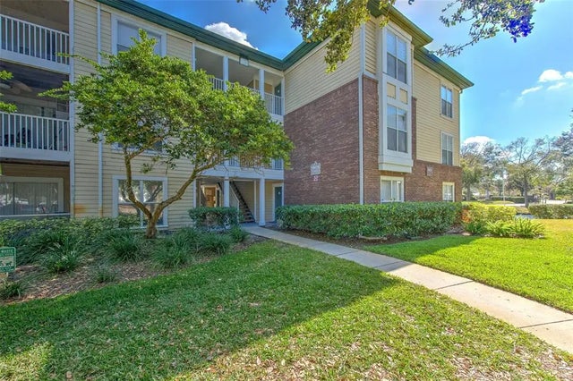 10028 Strafford Oak Court 716, TAMPA