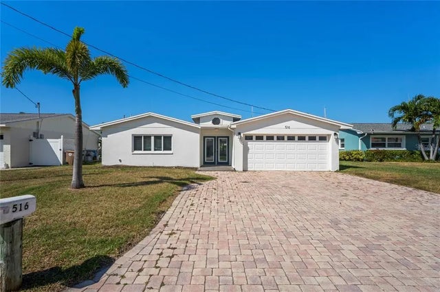 516 Crystal Drive, MADEIRA BEACH