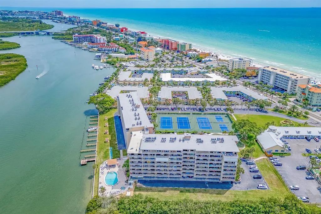 19451 Gulf Boulevard 604, INDIAN SHORES