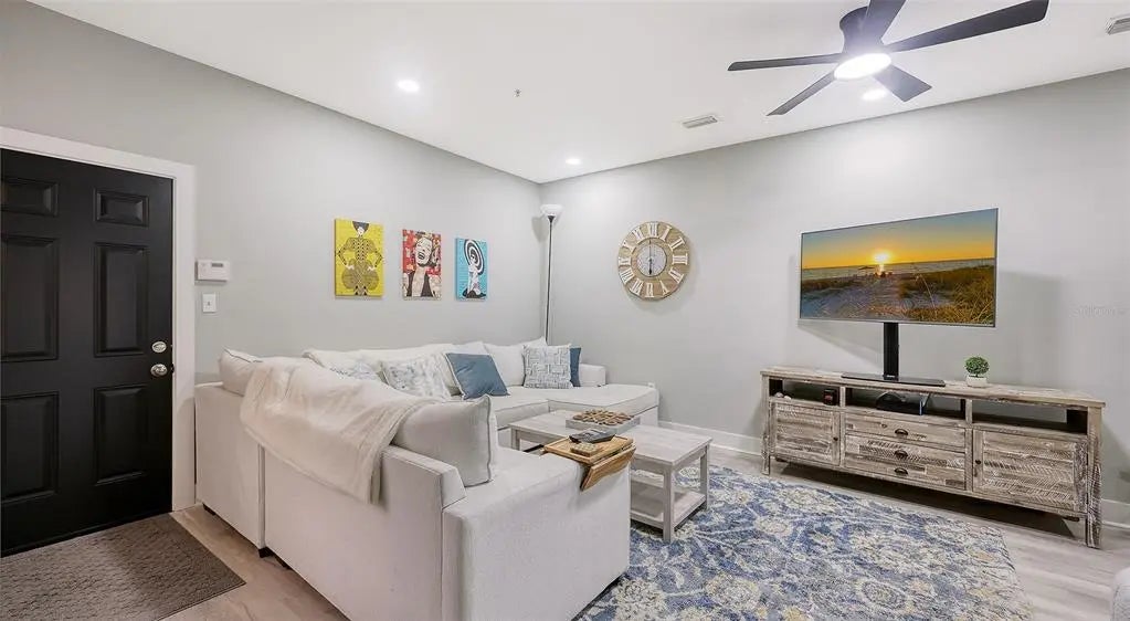 Gulf Shores Realty: 3 b55b352a3c1f3ef312294106d11af122 l