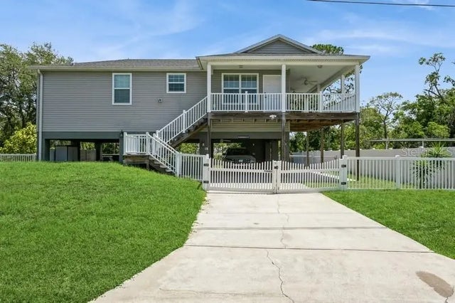 9107 Brunswick Lane, TAMPA