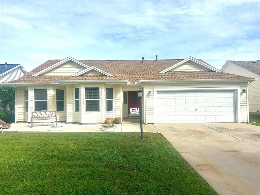 3033 Hillside Lane, THE VILLAGES