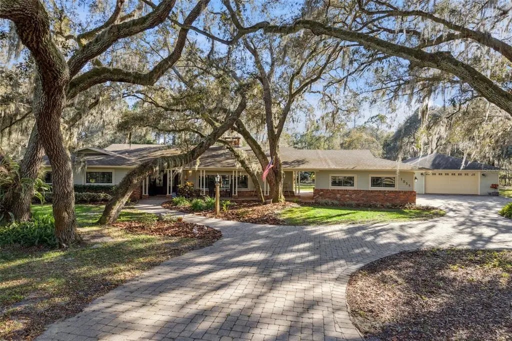 1055 Brumley Road, CHULUOTA