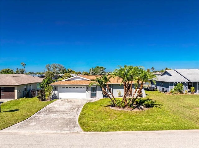 557 Briarwood Road, VENICE