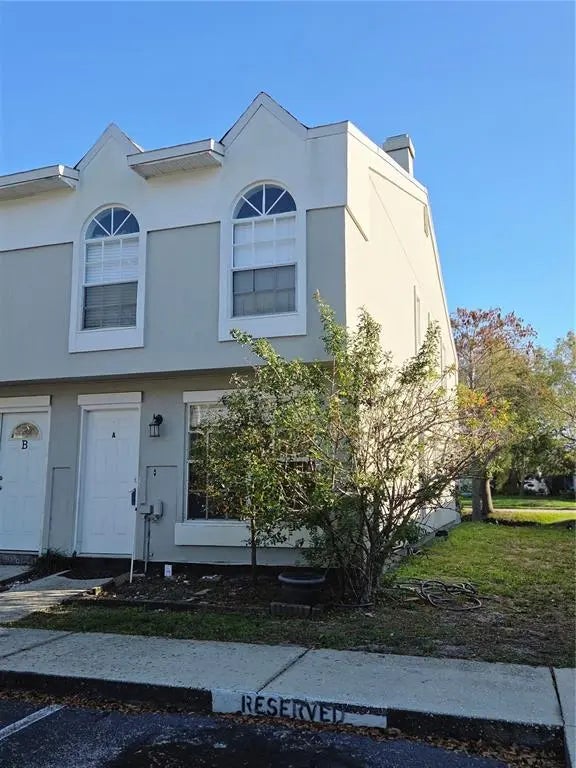 6701 121st Avenue A, LARGO