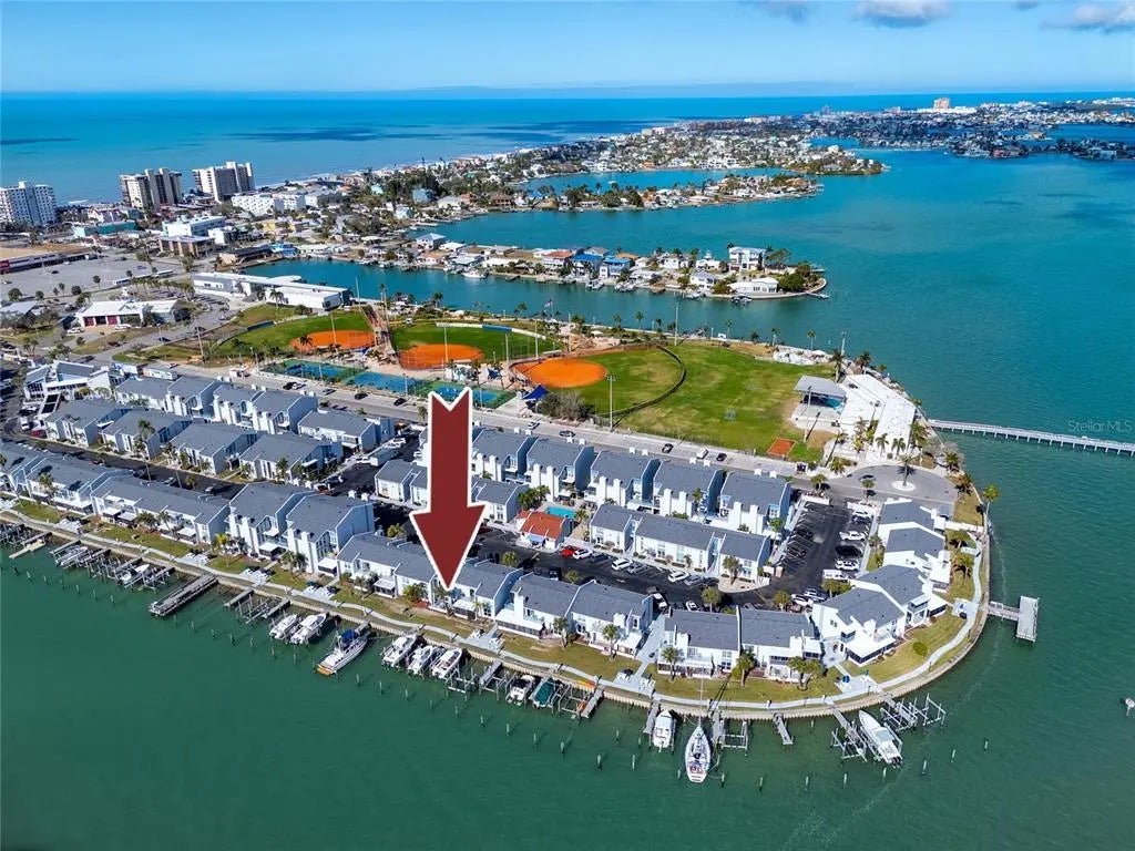 329 Medallion Boulevard B, MADEIRA BEACH