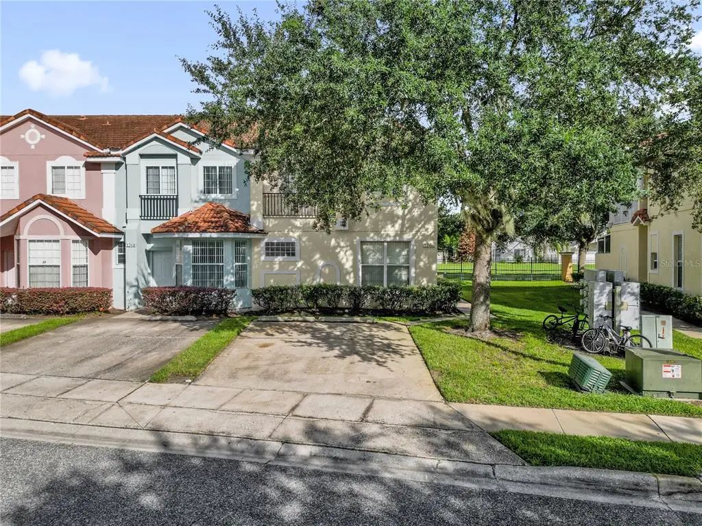 1266 S Beach Circle, KISSIMMEE