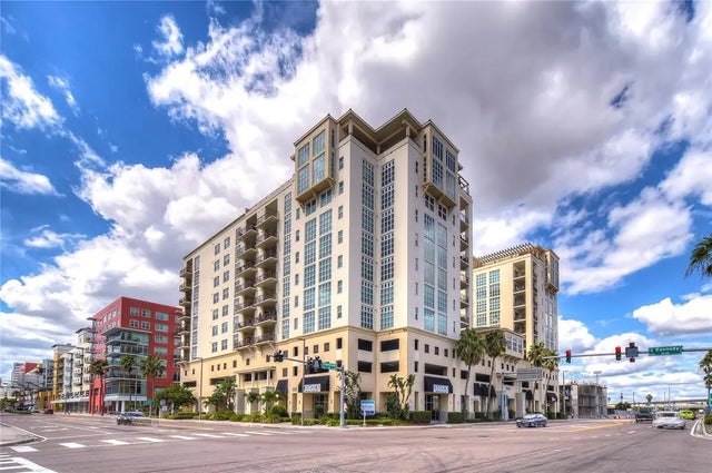1238 E Kennedy Boulevard 701, TAMPA