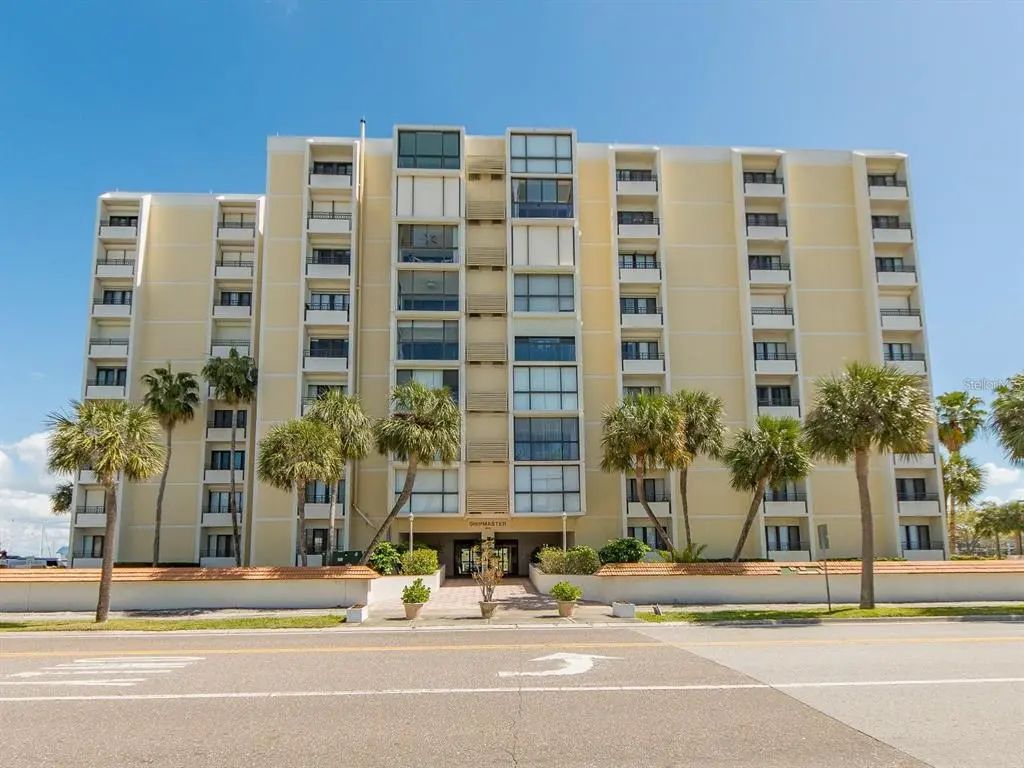 800 S Gulfview Boulevard 305, CLEARWATER BEACH
