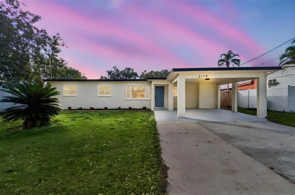 2136 W Minnehaha Street, TAMPA