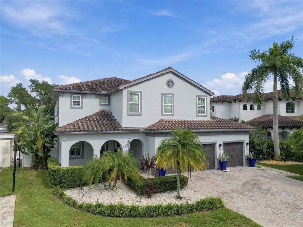 3610 E Clark Circle, TAMPA