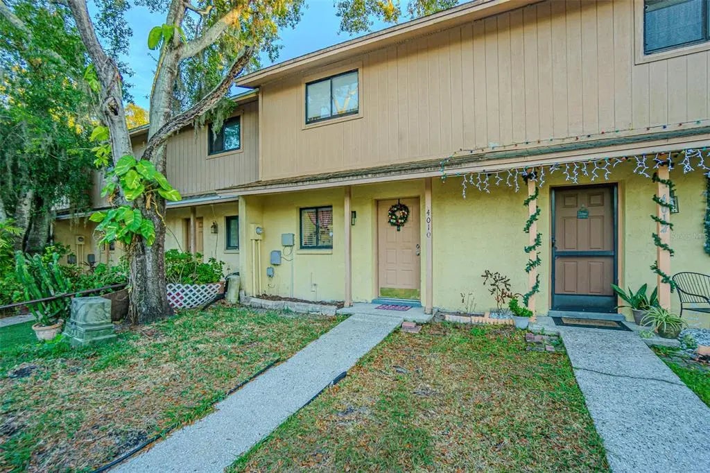 4010 Oak Limb Court, TAMPA